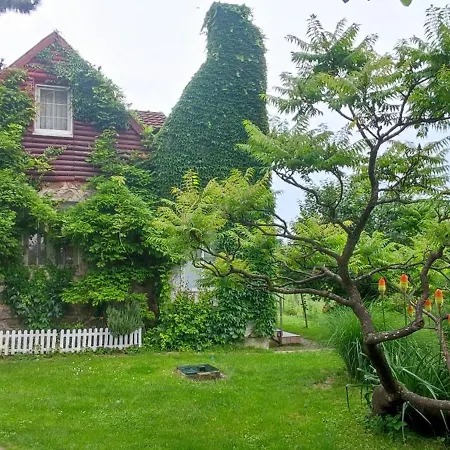 别墅 Kings Hill - Family Retreat 斯雷姆斯基卡尔洛夫奇