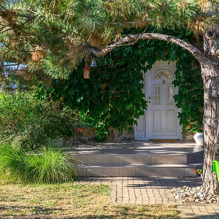 别墅 Kings Hill - Family Retreat *